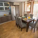 Apartment Family-friendly With Swimming Pool Nova Vas, - 14167 Porec
