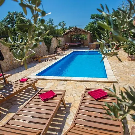 Family-friendly With Swimming Pool Nova Vas, - 14167 Appartement Poreč